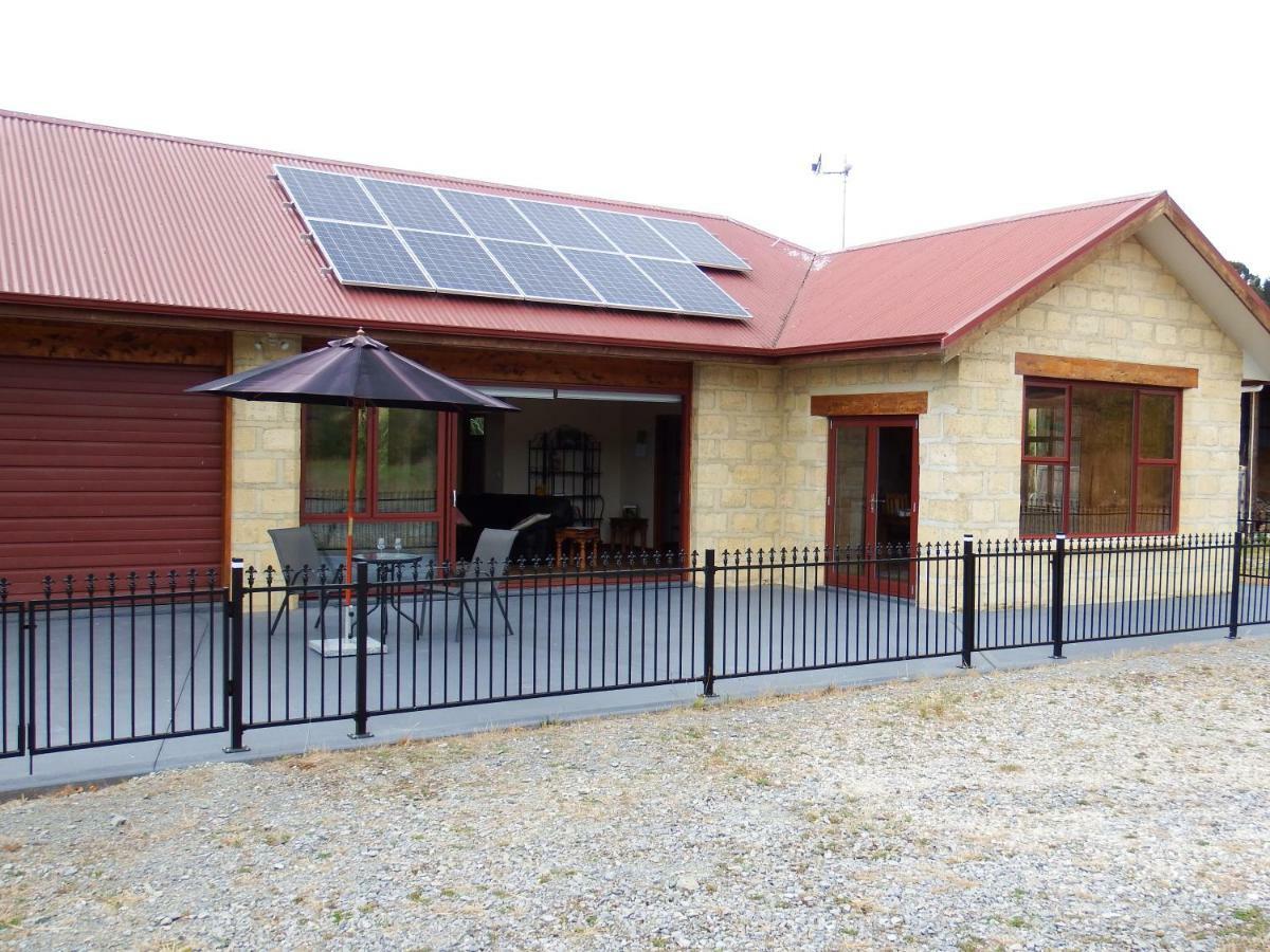 Mahana Farm Cottage Εξωτερικό φωτογραφία